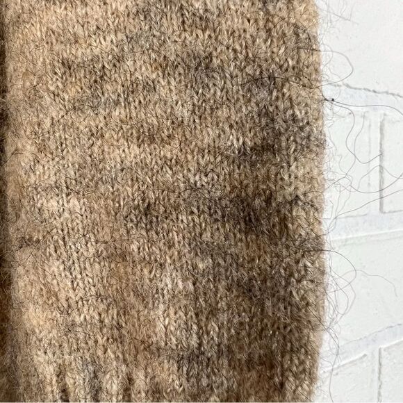Neutral Tan Wool Alpaca Blend Split Seam Sweater XS - Picture 6 of 10